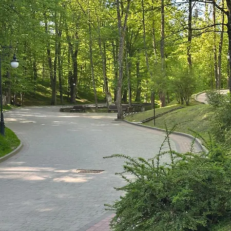 Sofia & * Trouskavets